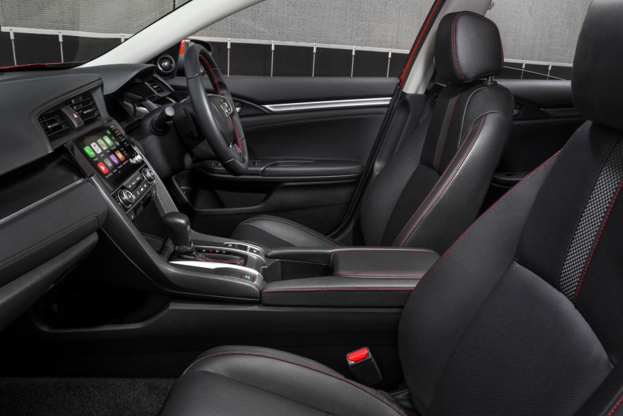 Интерьер Honda Civic RS Sedan (FC1) 2019 года  (AU) (фото 11 из 40)
